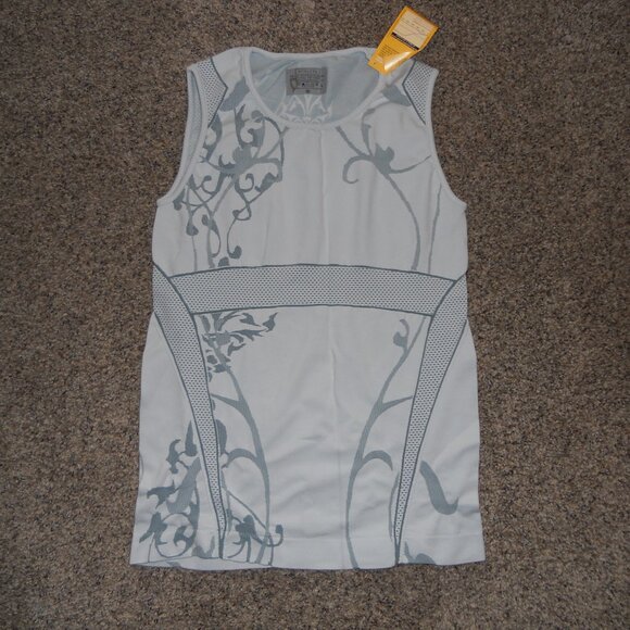 Athleta Yoga Twist Sleeveless Fitted Top size L Off-white - Picture 1 of 4